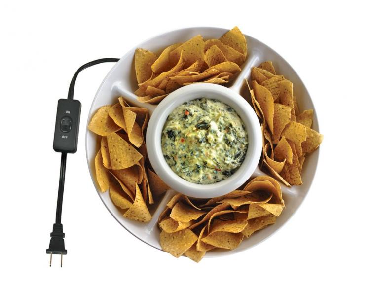 Heated Chip and Dip Tray Keeps Your Dip Warm