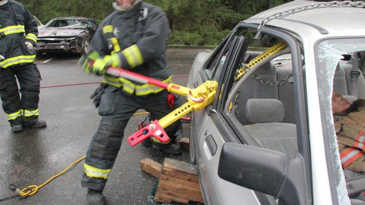 Hi-Lift Jack: Rugged/Versatile Emergency Jack and Rescue Tool - Best rugged car jack and first responder tool