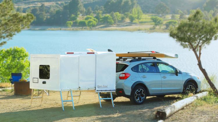 Hitch Hotel: Expandable Wheel-less Trailer Camper