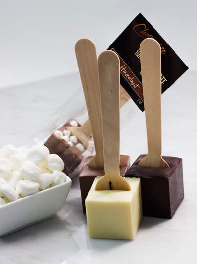 Pre-made hot chocolate on a stick - Cubes of hot chocolate on a spoon - Chocomize