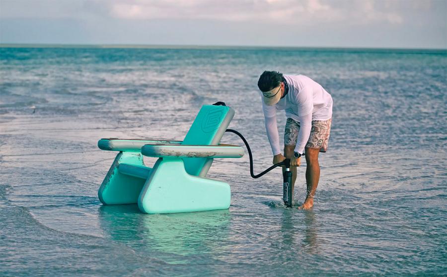 Inflatable Adirondack Chair - Boteboard Aerorondak beach chair
