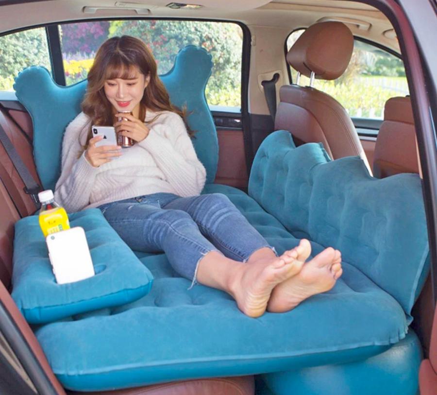 Inflatable Backseat Lounger and Bed For The Car