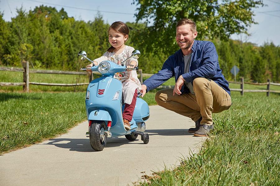 Kids Mini Electric 6V Vespa Scooter Ride-on