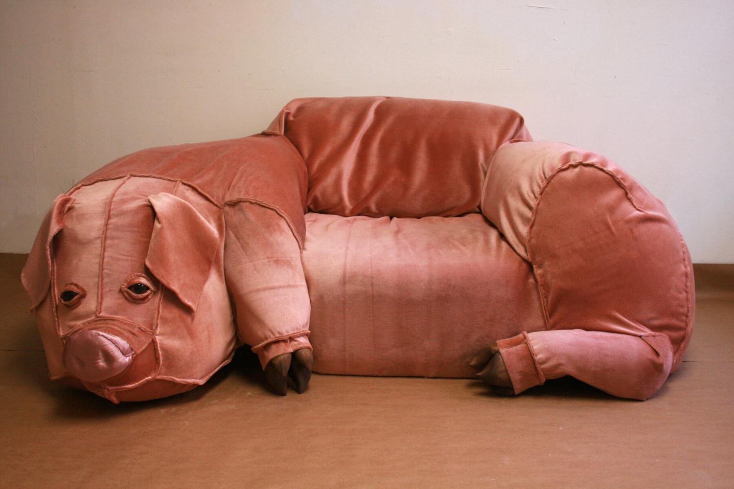 Giant pig couch sofa