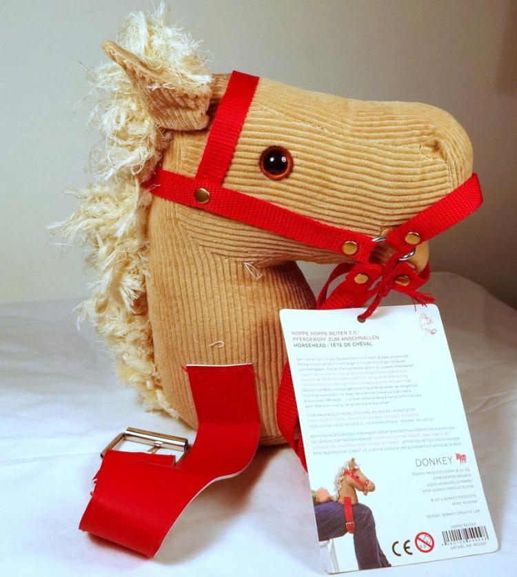 Knee Horsey Is a Horse Head You Strap To Your Leg