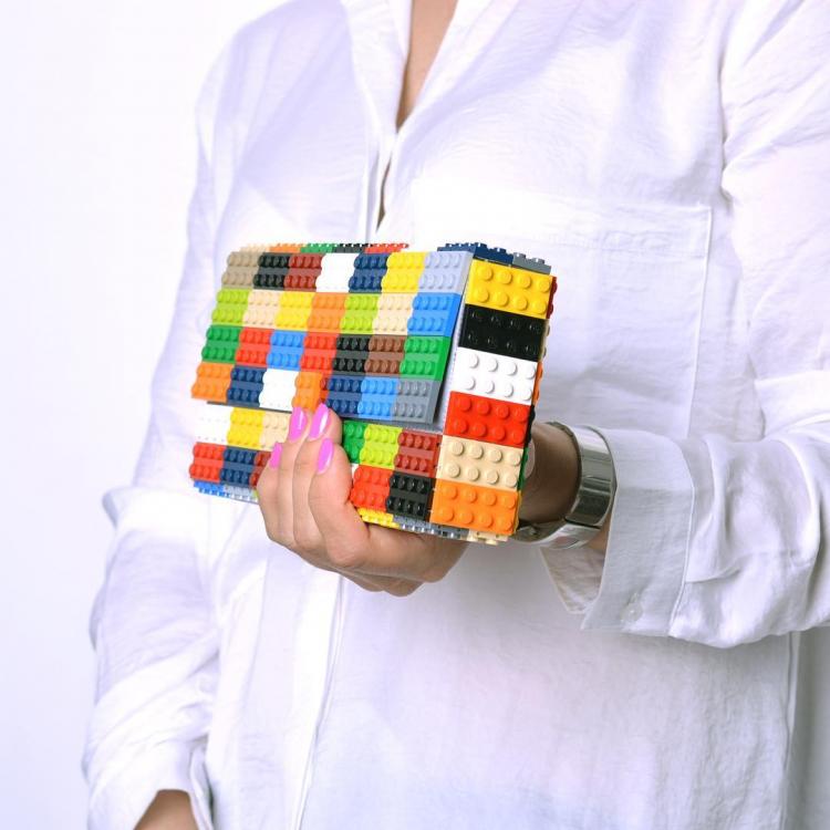 The Brick Bag: A Purse Made from LEGO