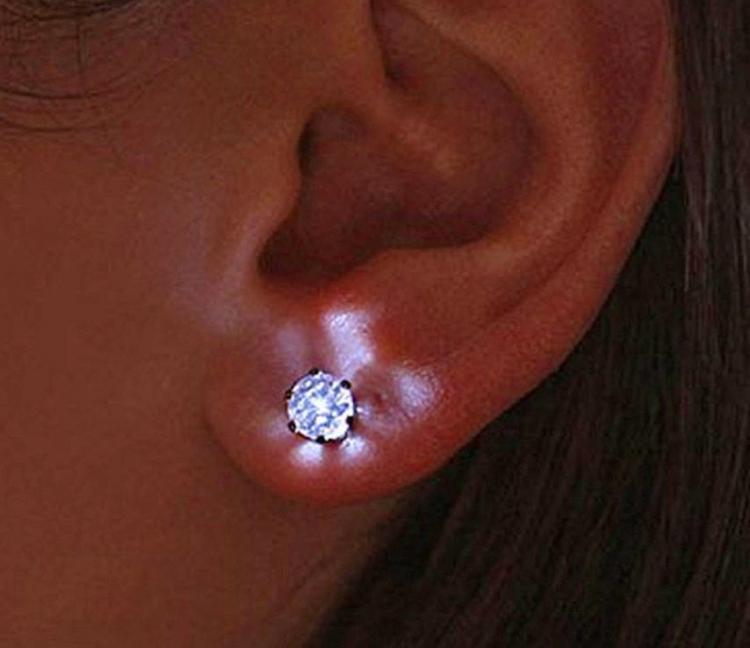 Light-Up LED Earrings - Night-ice illuminated earrings