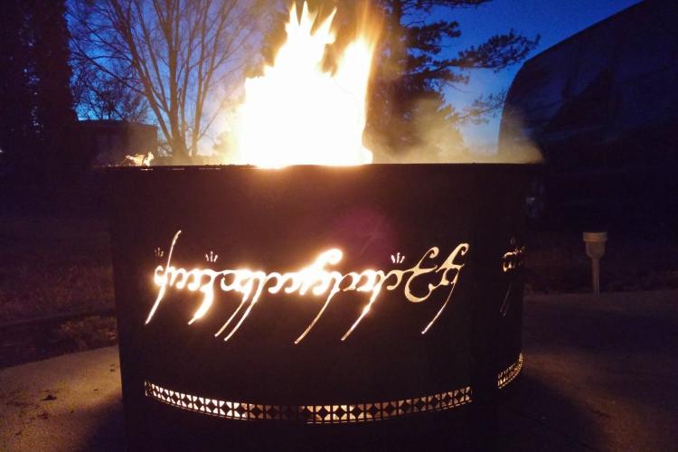 This Lord Of The Rings Fire Pit Is One Pit To Rule Them All