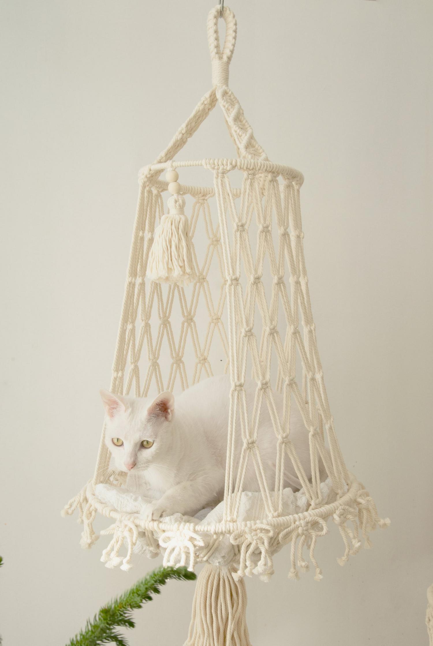 Hanging Cat Hammock - Swinging Macrame cat bed