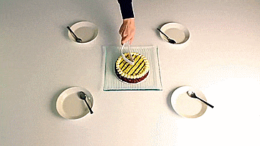 Magisso Cake Server - Just Squeeze and Serve