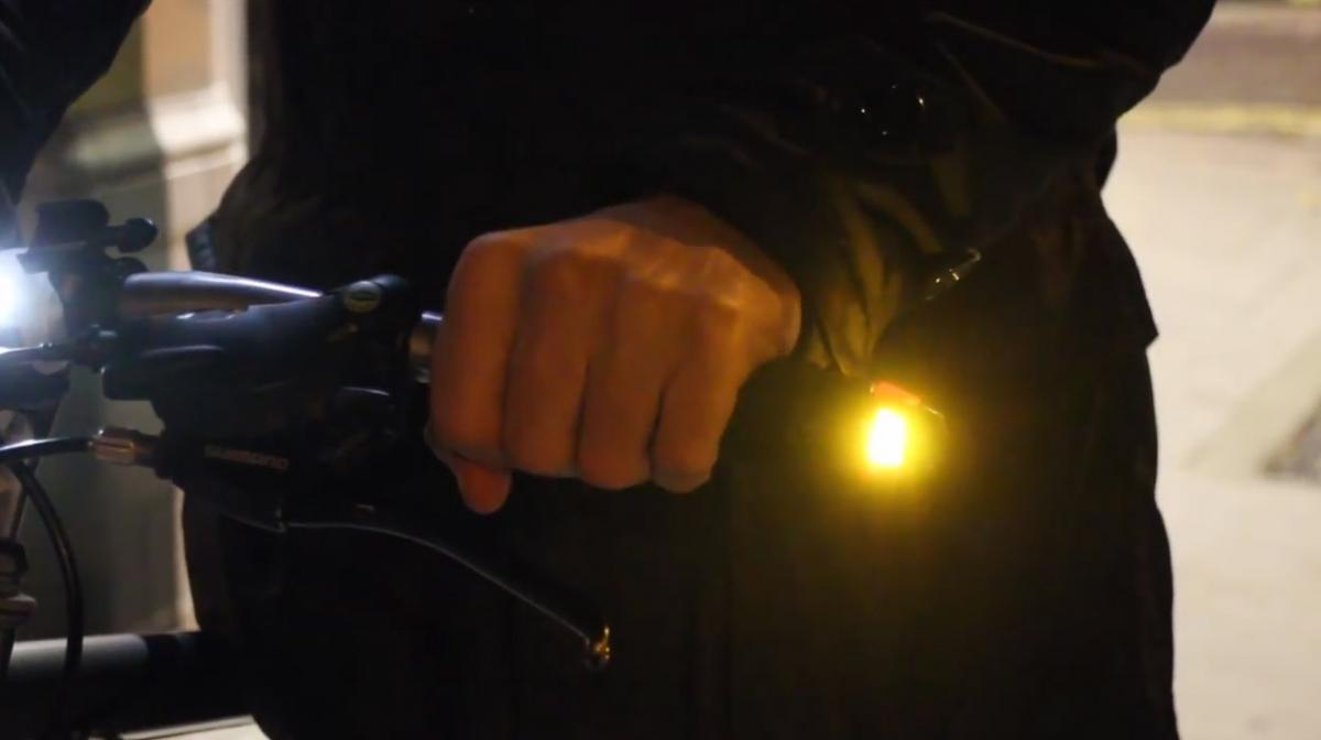 CYCL Winglights - Bicycle Handlebar turn signals - Snap on bike safety lights and turn signal