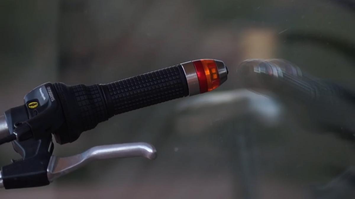 CYCL Winglights - Bicycle Handlebar turn signals - Snap on bike safety lights and turn signal