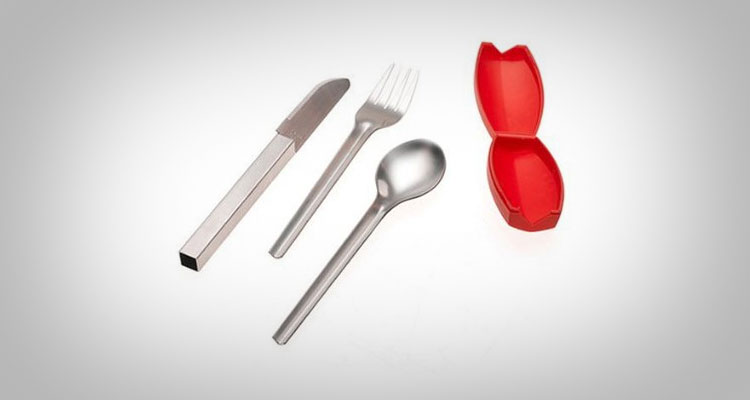 Portable Silverware Set With Holder