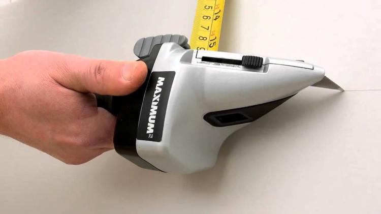 New Tool Makes Measuring/Cutting Drywall Easier! (Drywall Axe) 