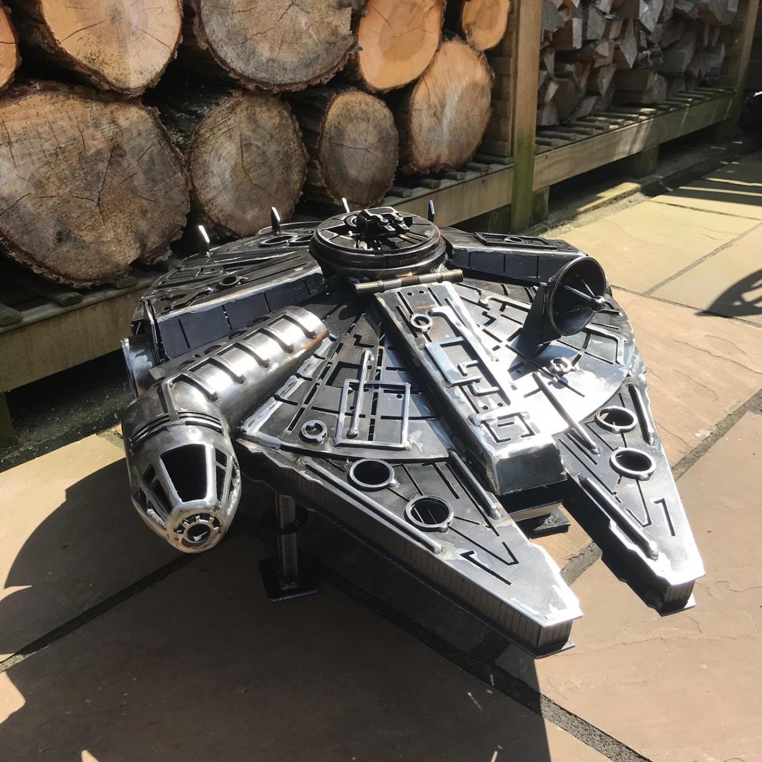 Millennium Falcon Fire Pit - Star Wars Metal Wood Burner Stove