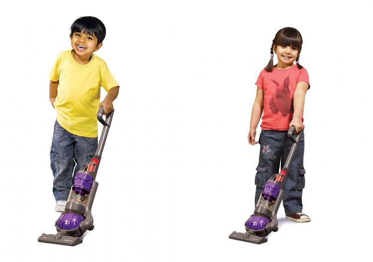 https://odditymall.com/includes/content/upload/mini-dyson-kids-vacuum-cleaner-with-actual-suction-and-sounds-4815.jpg