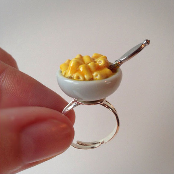 Mini Macaroni and Cheese Ring