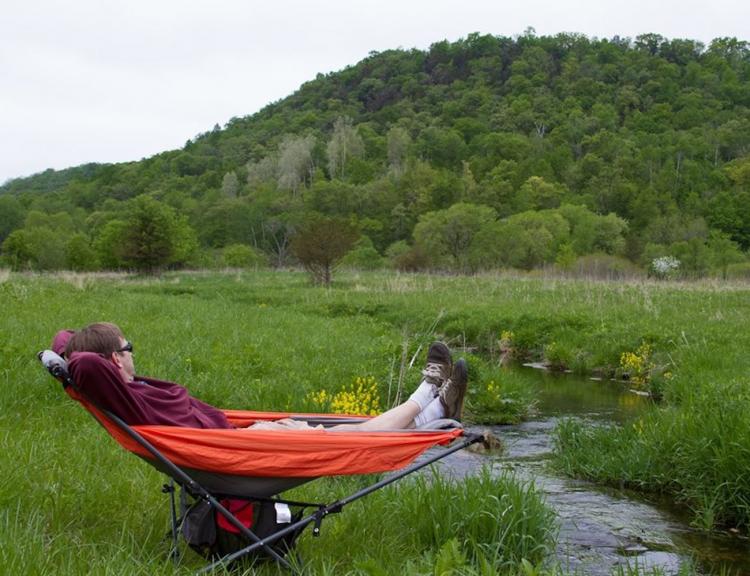 Mock hammock outlet