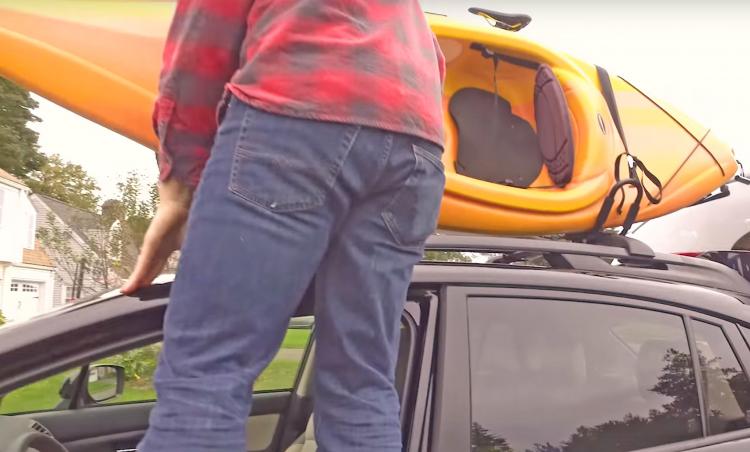 Moki DoorStep Gives You a Step To Easily Access Roof Of Car - Car Roof Step