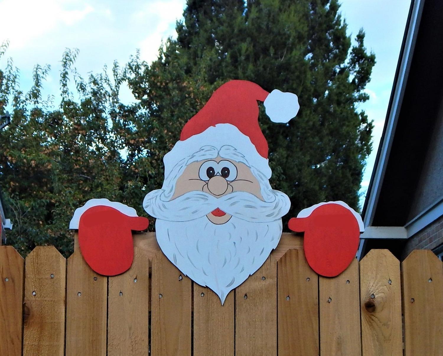 Santa Claus Fence Sitter