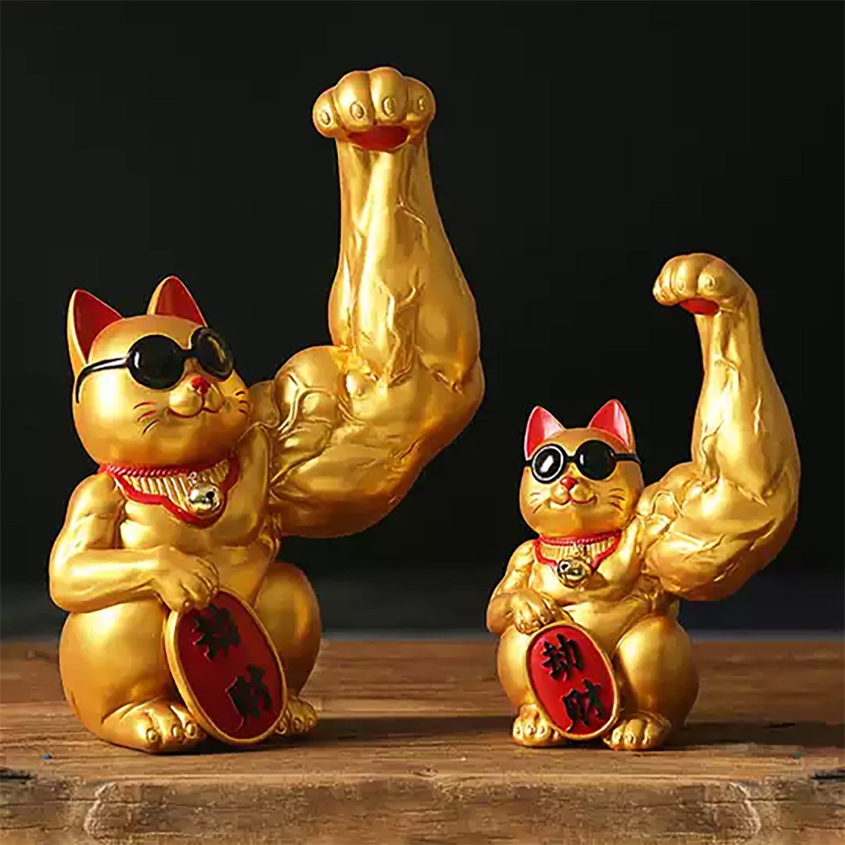Super Muscular Waving Cat Statue (Maneki-Neko)