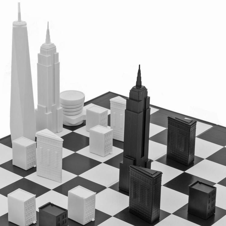 Skyline Chess - London Edition (with Folding Playing Board)