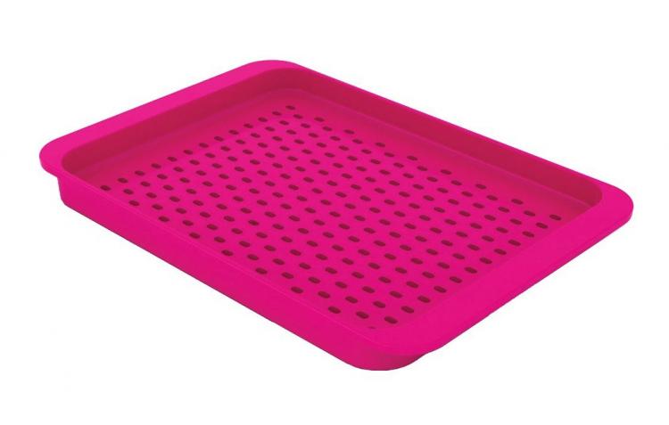 Non-slip Serving Tray Has Grips That Keeps Things From Sliding Off