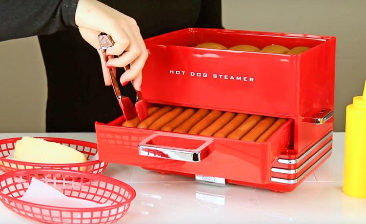 Nostalgia Hot Dog Steamer and Bun Warmer