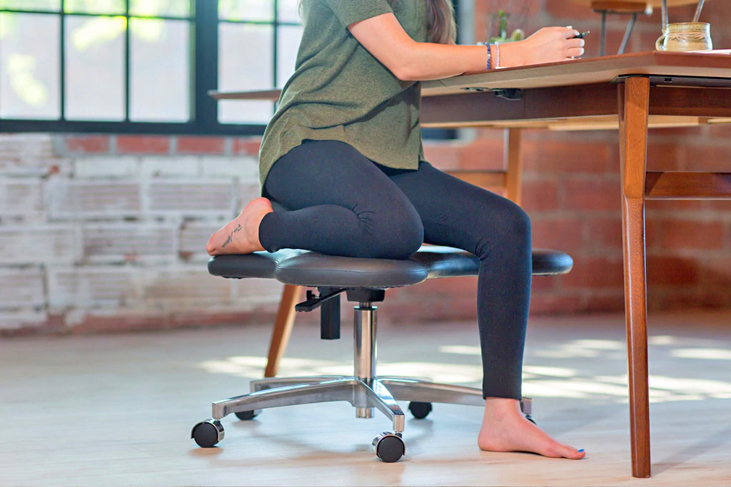 There's Now an Office Chair That Lets You Sit CrossLegged