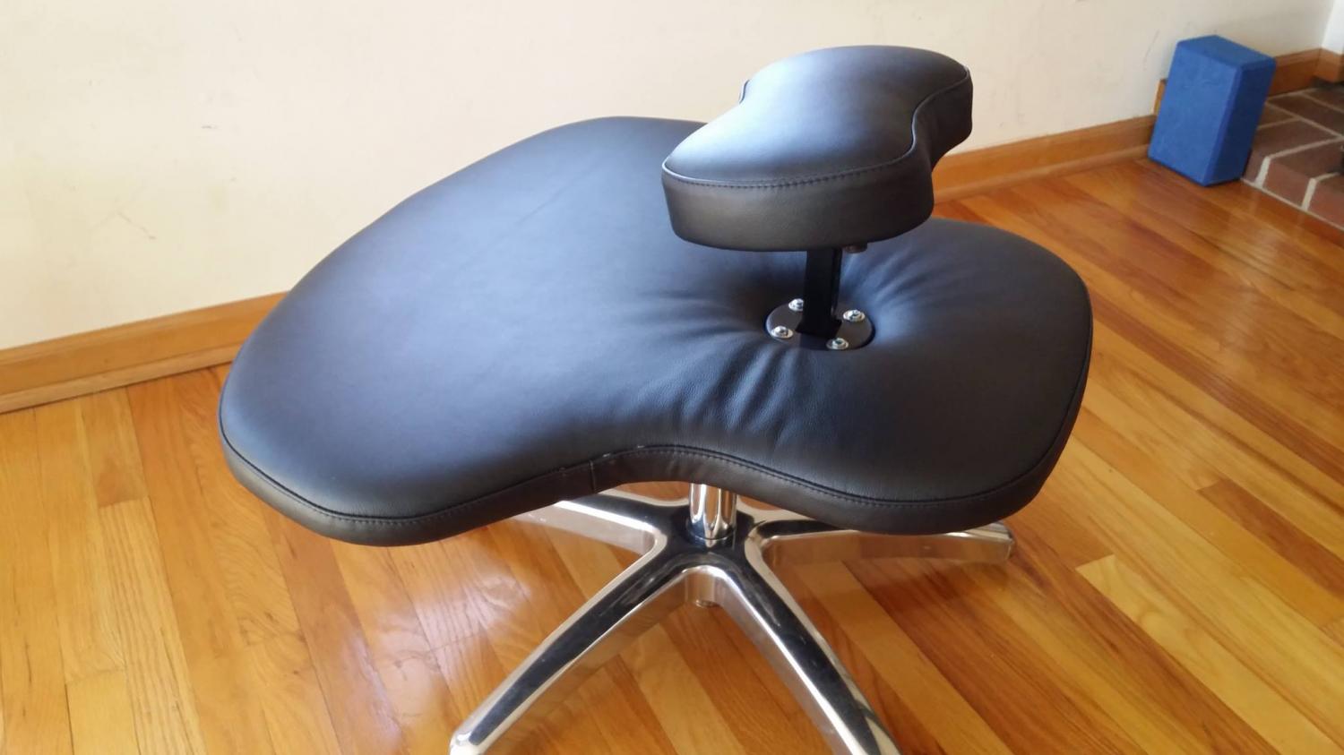 You Can Get an Office Chair That Lets You Sit Cross-Legged at Your Desk