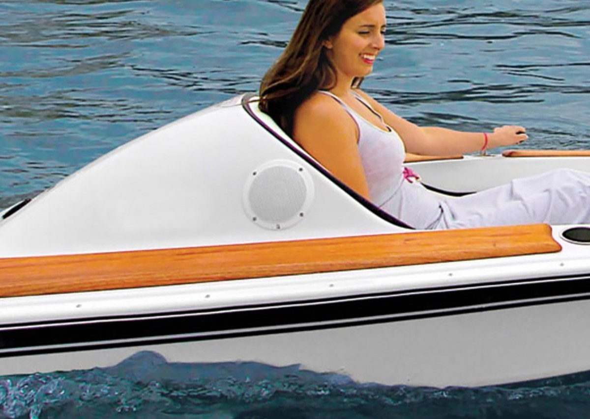 This One Person Electric Watercraft Is The Perfect Mini Boat To Cruise ...