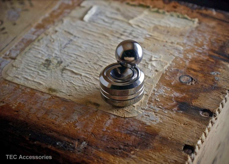 orbiter magnetic fidget toy