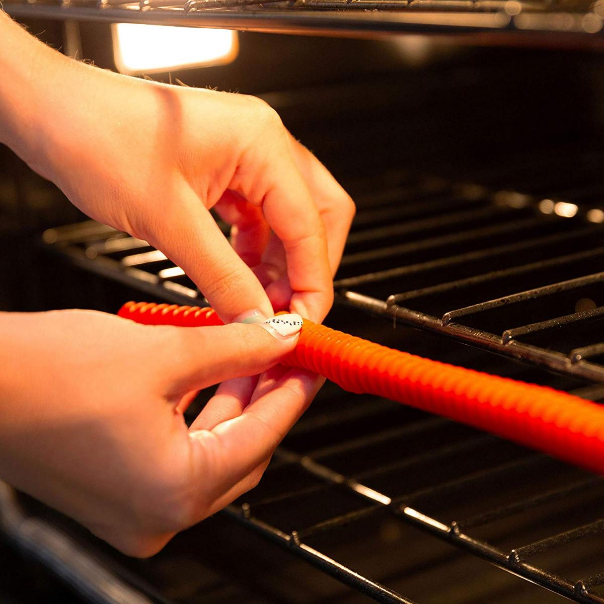 These Heat-Resistant Oven Rack Guards Prevent Burns When Removing Food From  The Oven