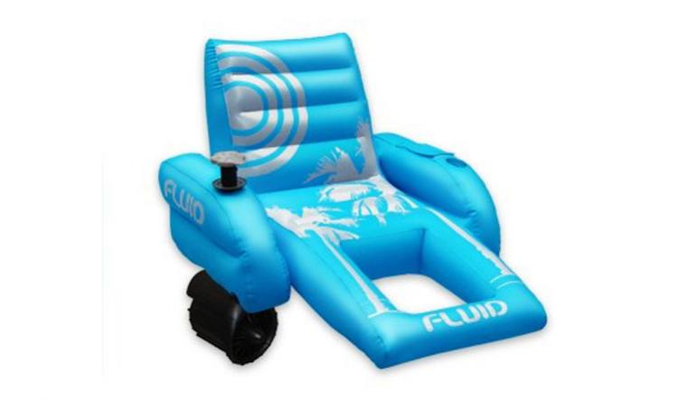 There's Now a Motorized Pool Lounger That Lets You Scoot Around The Pool