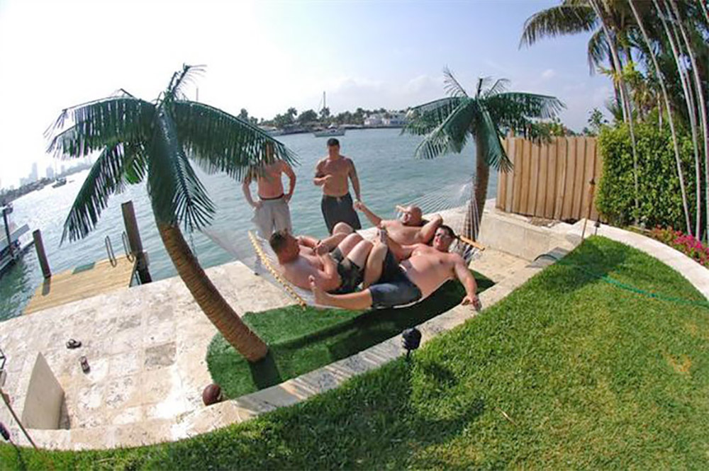 Palm Tree Hammock Stand With Misters Lets You Create Paradise In Your Backyard - Original Palm Island Hammock Stand