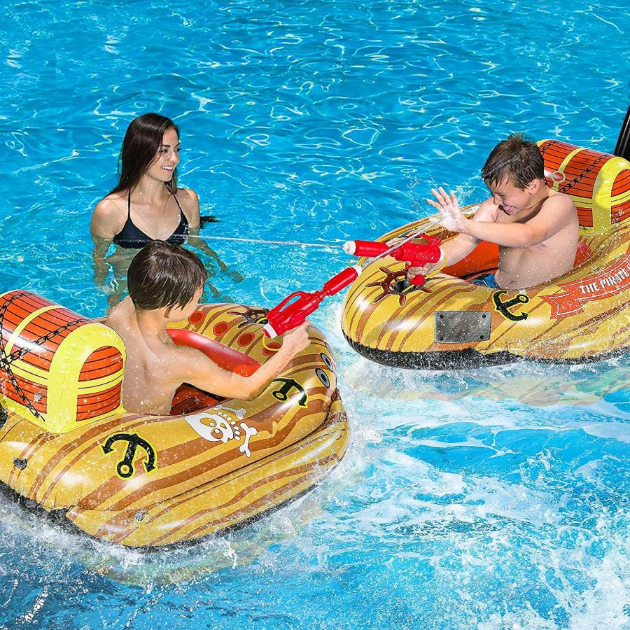 Inflatable pool float with integrated squirt guns - Pool toy with built-in water blaster