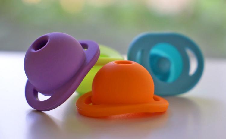 Pop Pacifier Automatically Closes When Dropped - Always clean baby pacifier