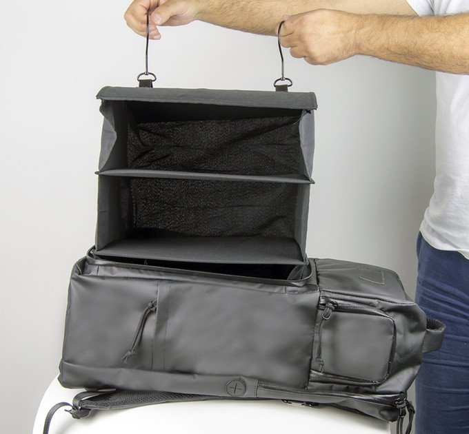 Smart Travel Luggage Backpack - Luggage with charger and removable shelving