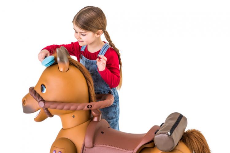 Rideamals - Interactive Pony Scooter - Ride-on Pony Scout dancing horse you can feed