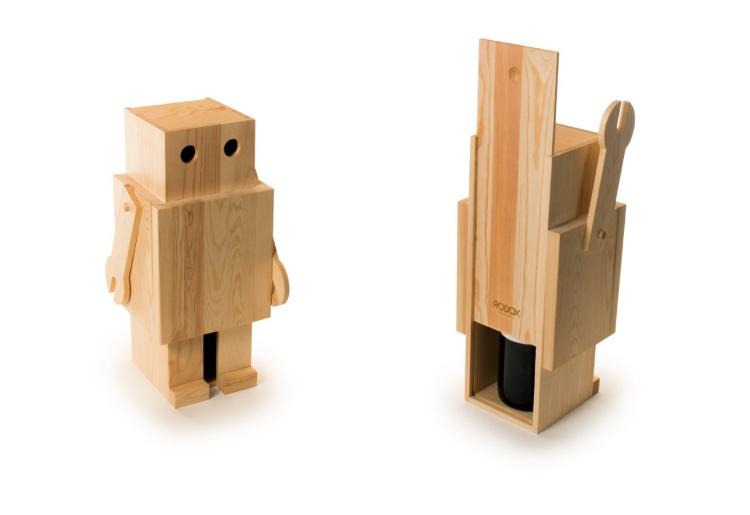 Robox Wooden Robot Wine Holder