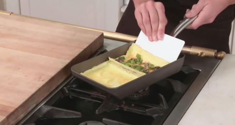 Rolled Omelette Making Pan