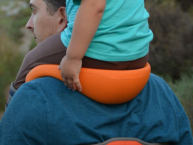 Saddle Baby - Hand Free Child Shoulder Carrier - Hands free shoulder rider