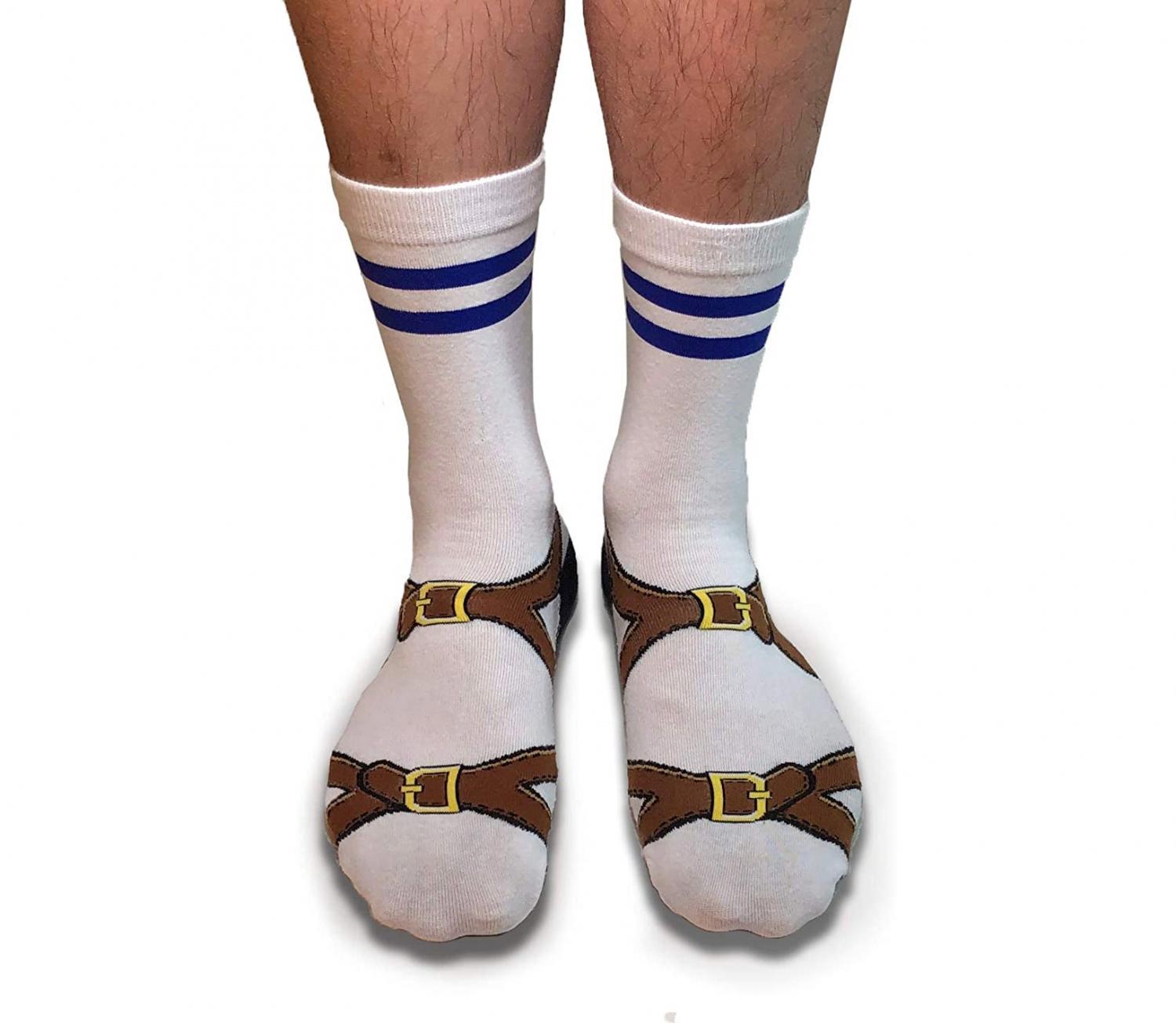 When did wearing socks with sandals become cool again? : r/OutOfTheLoop