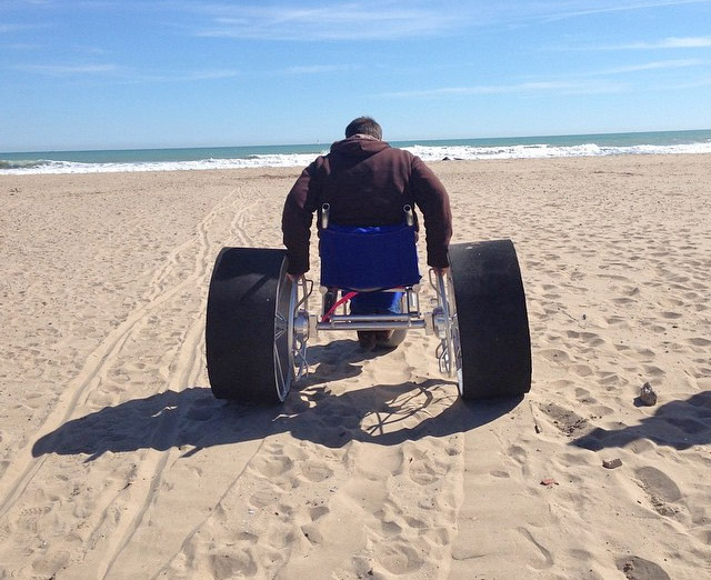 SandRoller - Giant Wheeled Beach Sand Wheelchair