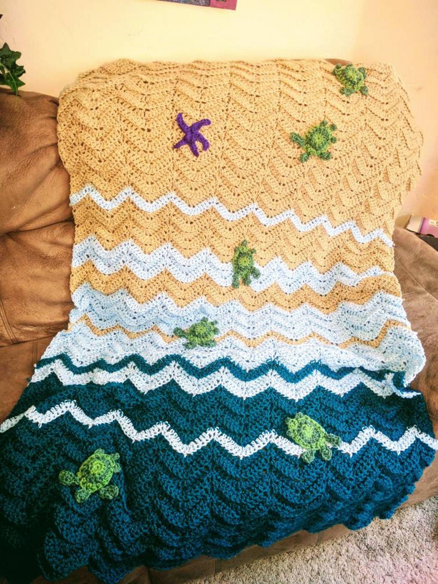 People Are Creating Crochet Sea Turtle Beach Blankets, And They Look