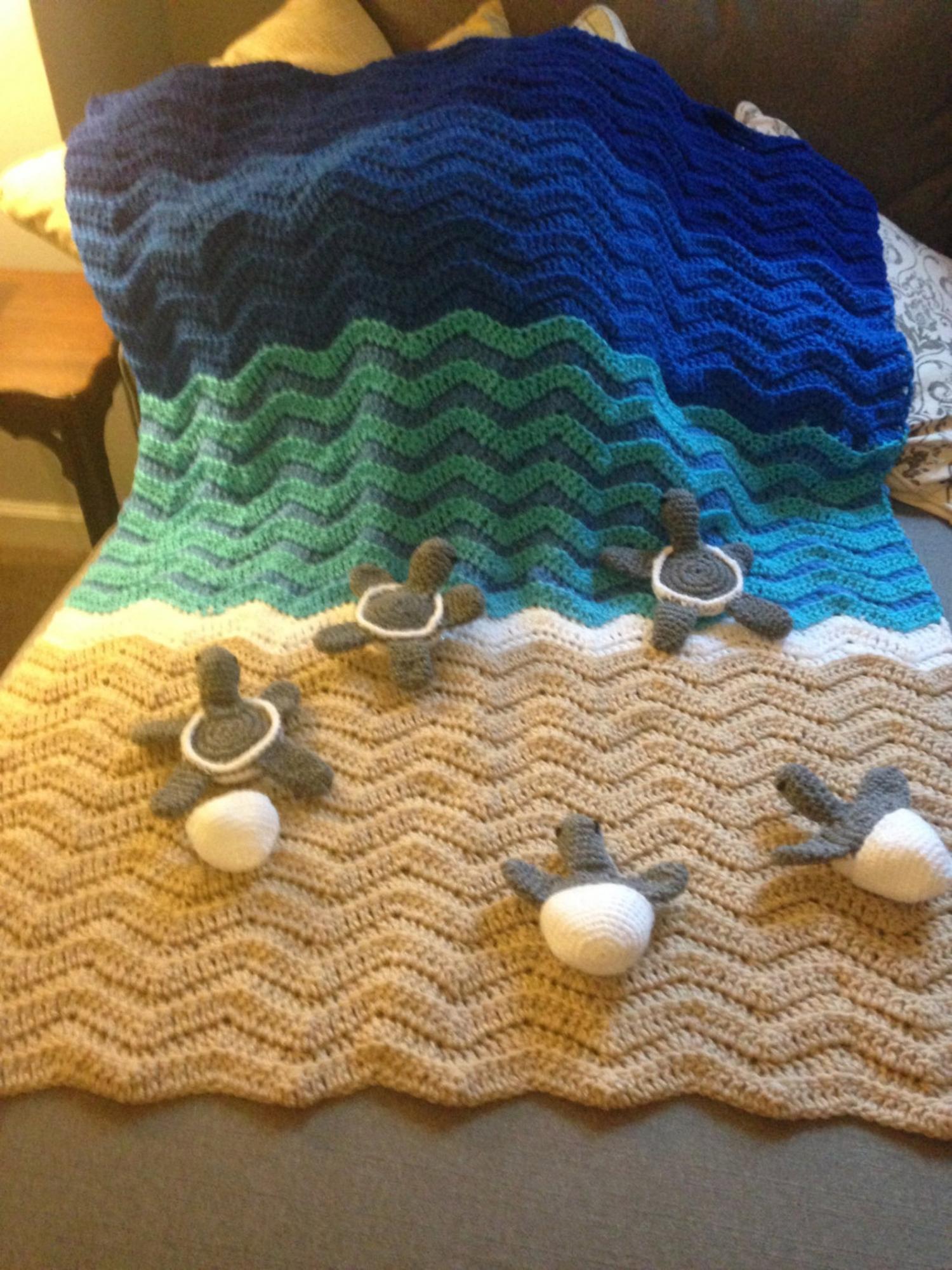 Sea Turtle Beach Blanket - DIY Crochet Sea Turtles Entering The Water On Beach Blanket