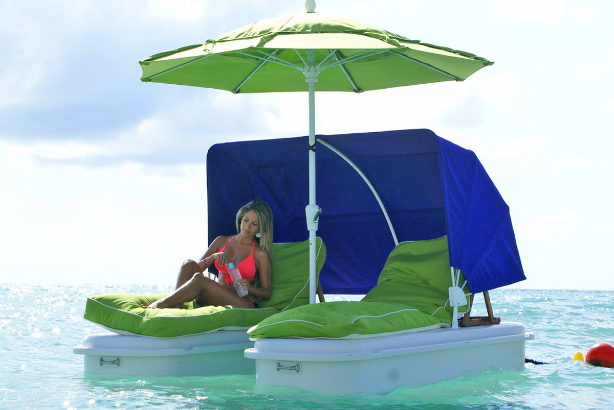 The Seaduction Is a Floating Cabana Chair With Integrated Umbrella