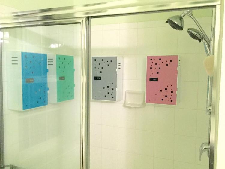 Shlocker Shower Locker - Locks Shower Products From Roommates