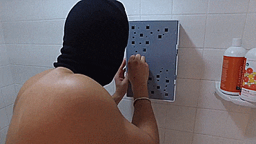 Shlocker Shower Locker - Locks Shower Products From Roommates