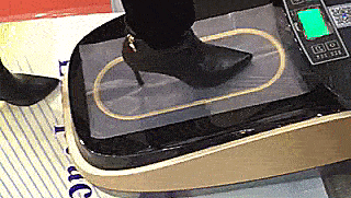 Quen Shoe Cover Machine - Automatic Disposable Shoe Cover Machine - Step in Auto Shrink Wrap Shoe Cover